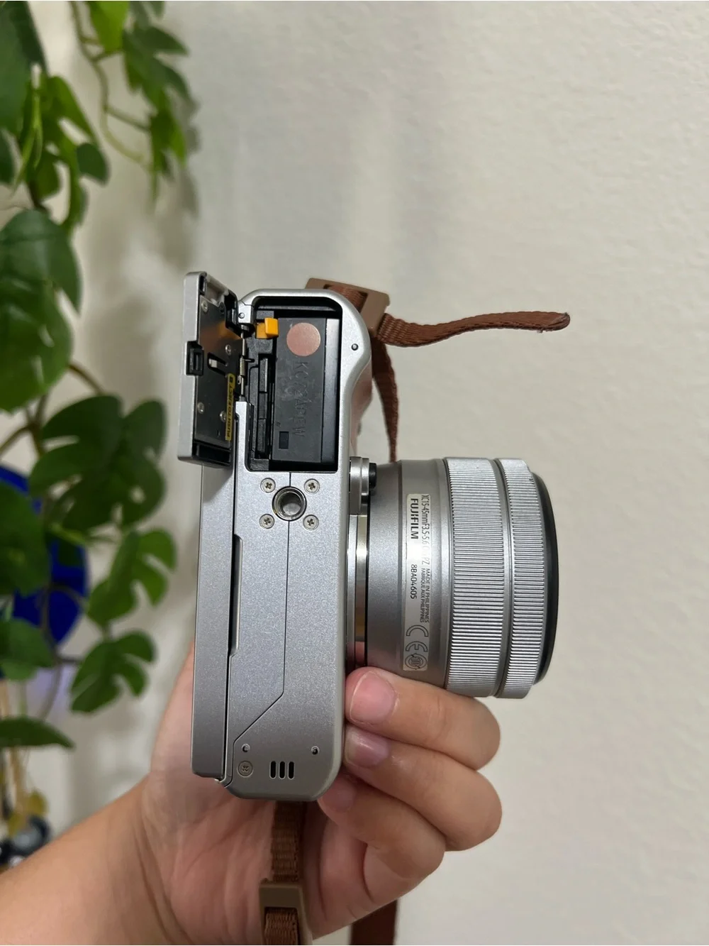 FUJIFILM X-A5 Mirrorless Digital Camera w/XC15-45mmF3.5-5.6 OIS PZ Lens - Brown